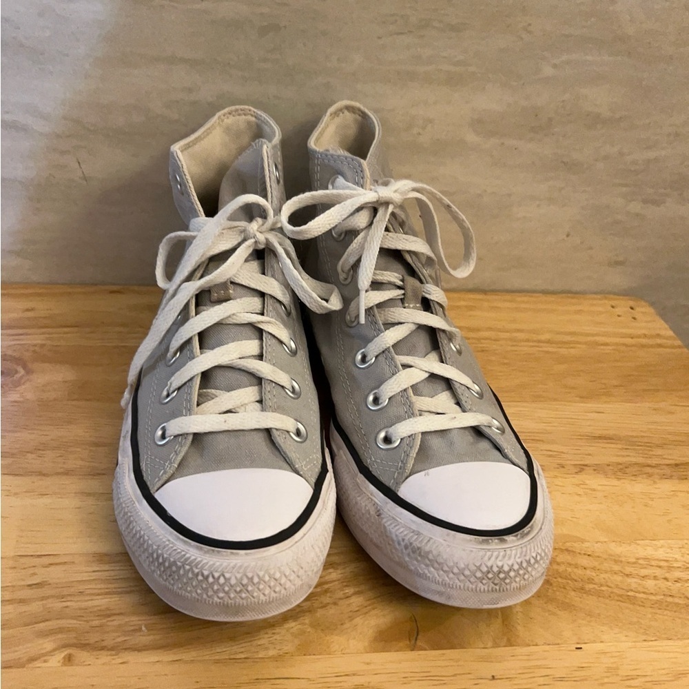 Chuck Taylor All Star Converse Light Gray High-Top Sneakers - Picture 5 of 11